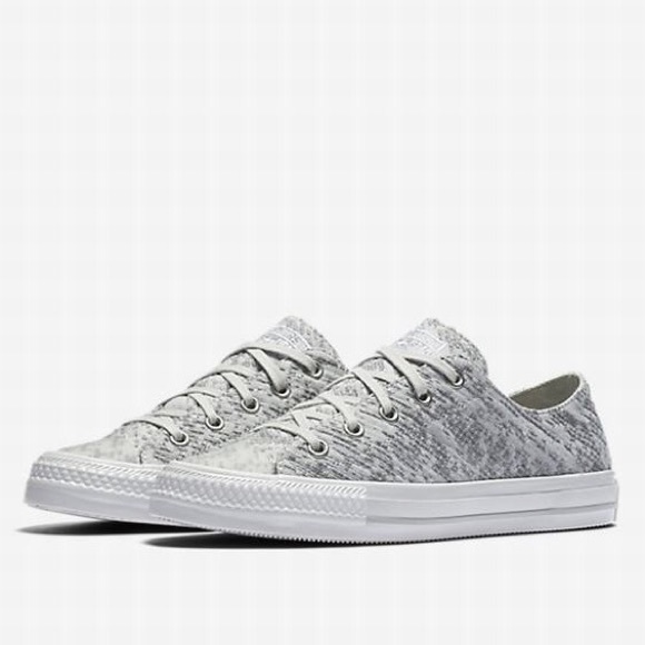 ❤️1 HOUR SALE CONVERSE CHUCK TAYLOR WOMENS SHOES - Picture 3 of 6